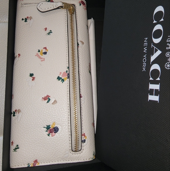 NWT ~ Coach Wyn Soft Wallet With Paint Dab Floral Print~ Very Rare - Picture 11 of 16